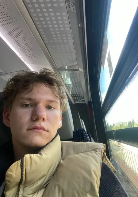 Я Ярослав, 20, знакомлюсь для дружбы в Гданьске