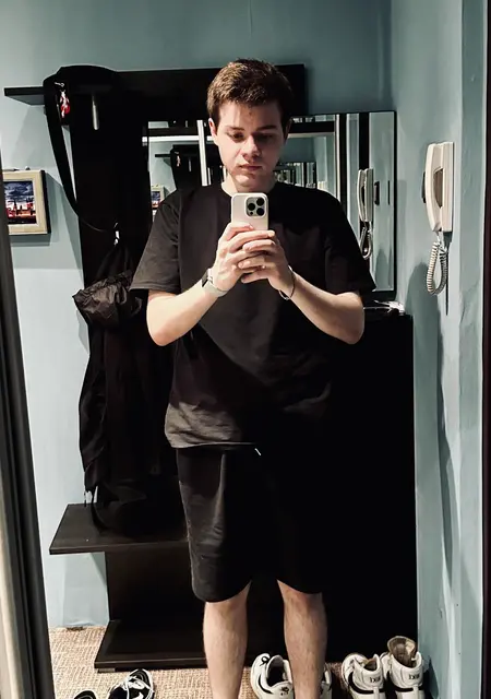 Я Дмитрий, 23, знакомлюсь без обязательств в Борисове