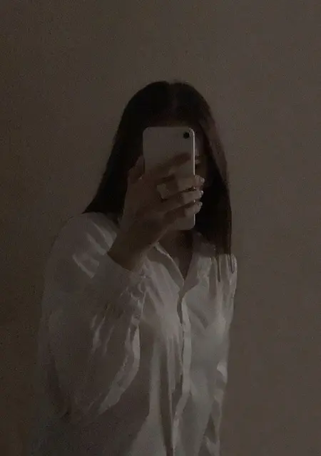 Кира из Варшавы, мне 20, познакомлюсь без обязательств