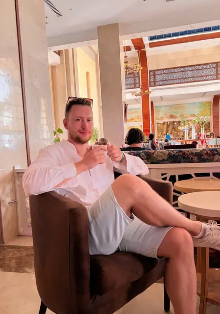 Kamil из Варшавы, ищу на сайте знакомства на одну ночь