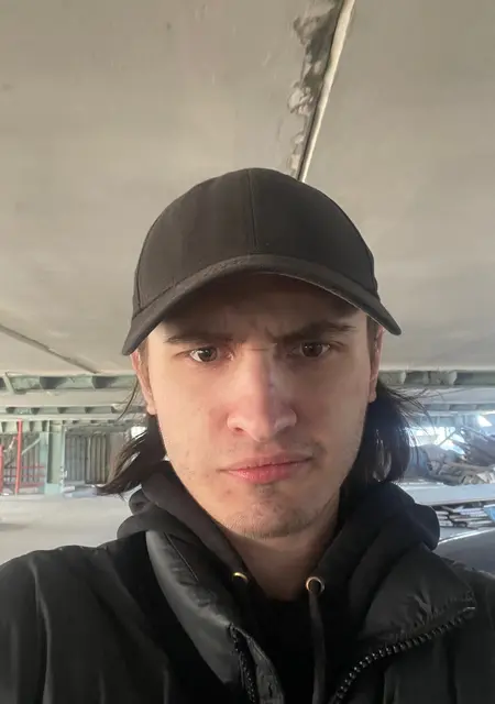 Роман из Атырау, мне 20, познакомлюсь для общения