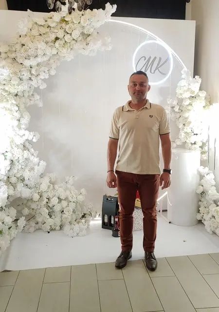 Я Jorj, 42, из Брюсселя, ищу знакомство для общения