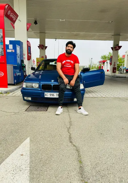 Sahil из Салоников, мне 30, познакомлюсь для дружбы