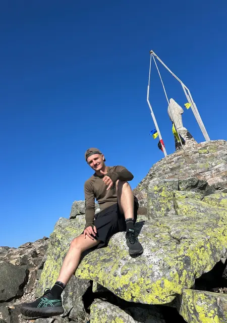 Я Олег, 25 років, знайомлюсь для приємного проведення часу у Черкасах