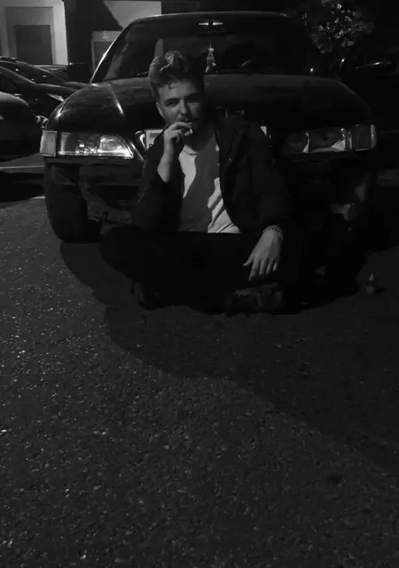 Максим из Гродно, мне 21, познакомлюсь для приятного времяпровождения