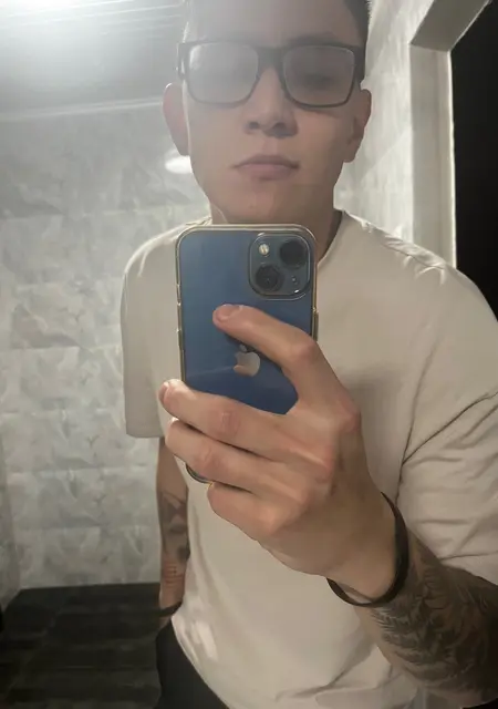 Тимур из Чианг-май, мне 28, познакомлюсь на одну ночь