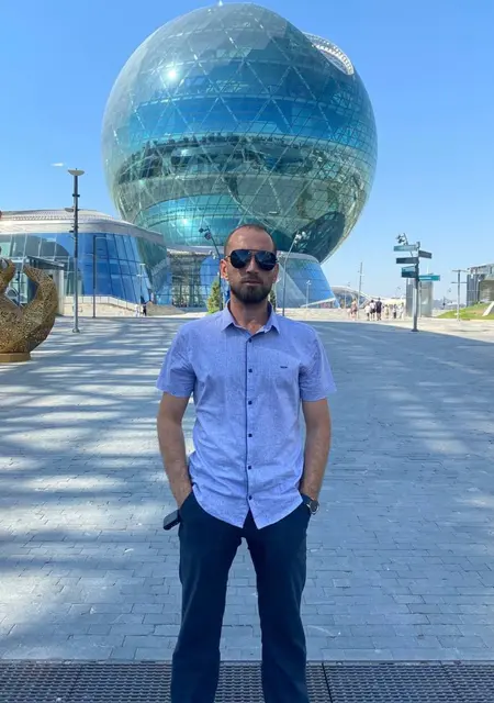 Анатолий из Вашингтона, мне 41, познакомлюсь для вирта