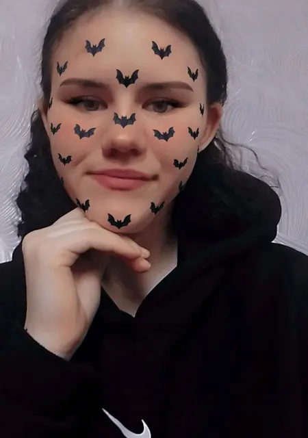 Настя из Киева, ищу на сайте постоянные отношения