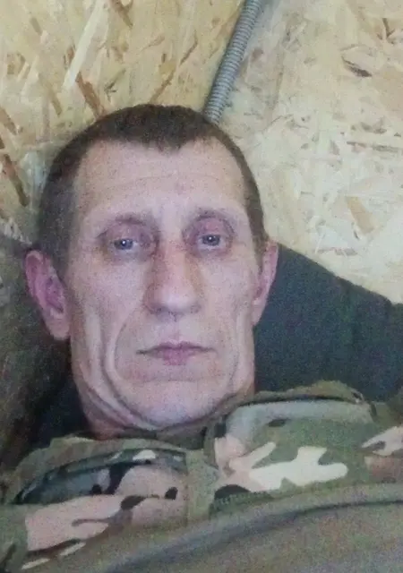 Viktor from Gloucester, 44 years old, ready to meet for open relationship