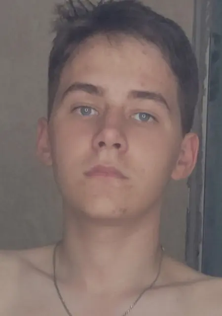 Я Vadim, 19, из Киева, ищу знакомства на одну ночь