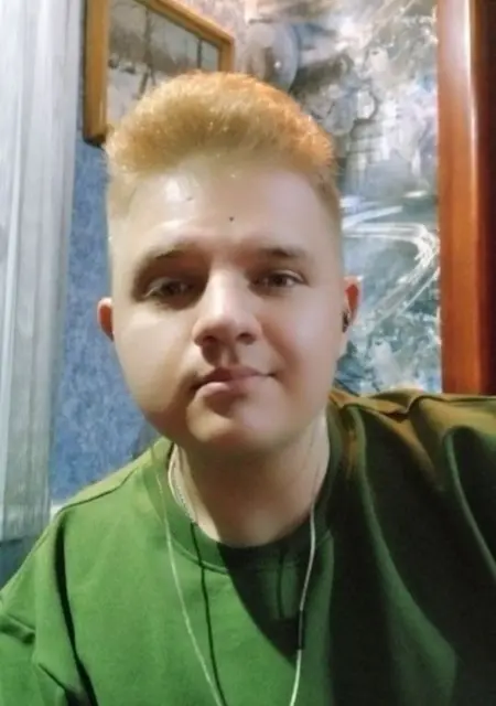 Глеб из Луганска, ищу на сайте знакомства без обязательств