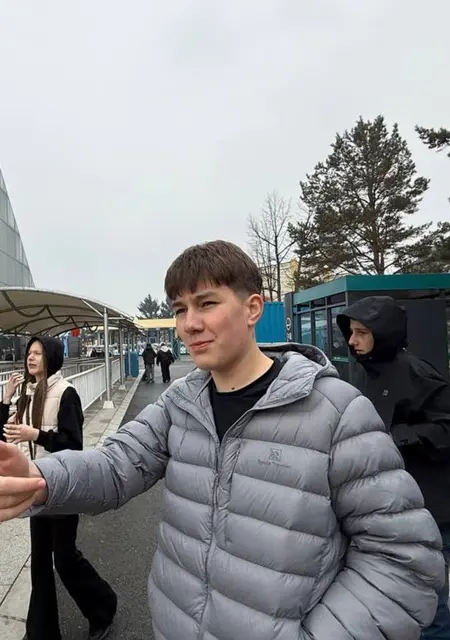 Я Амирхан, 26, из Пазарджика, ищу знакомство для вирта