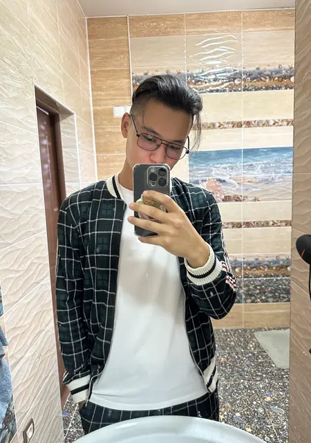 Moderated из Караганды, мне 24, познакомлюсь на одну ночь