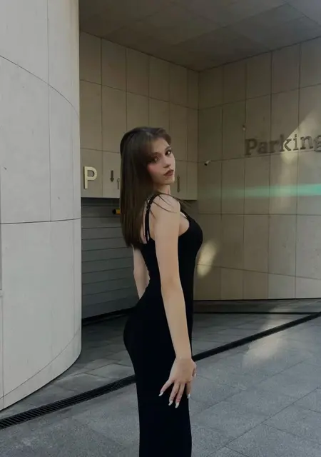 Я Алина, 20, из Челябинска, ищу знакомство для открытые отношения