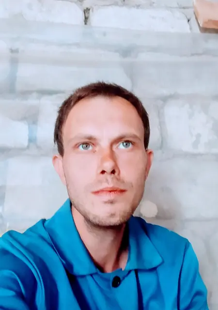 Я Владимир, 28, знакомлюсь для открытые отношения в Новопскове