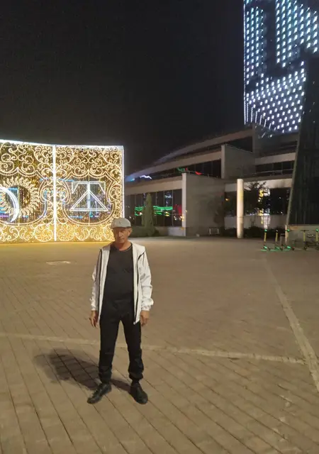 Саша из Борисова, мне 48, познакомлюсь на одну ночь