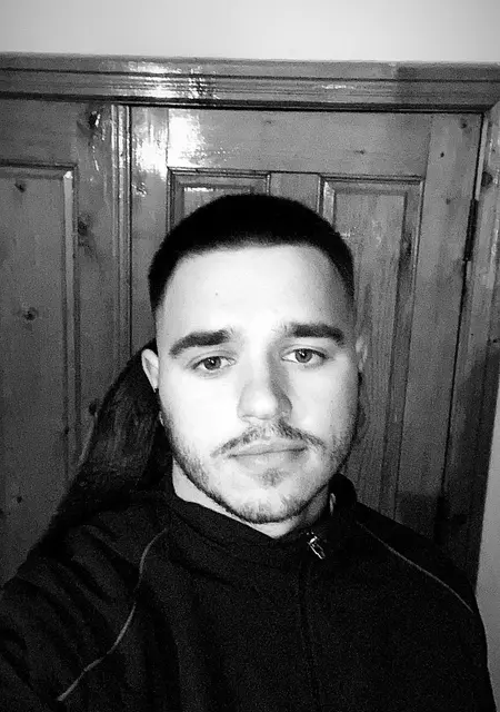 Я Денис, 22, из Бучача, ищу знакомство для общения