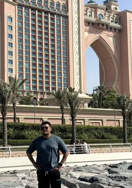 Djasur из Ташкента, мне 32, познакомлюсь на одну ночь