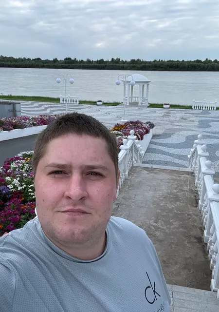 Я Илюша, 35 років, знайомлюсь на одну ніч у Макіївці