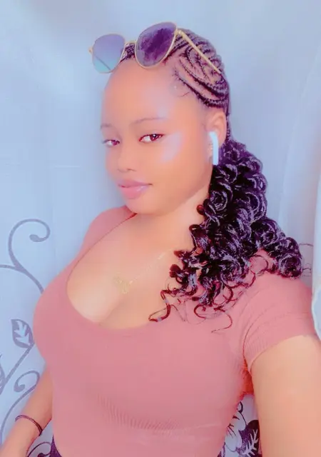 I'm Queen Berry, 22 from London, seeking connections for open relationship