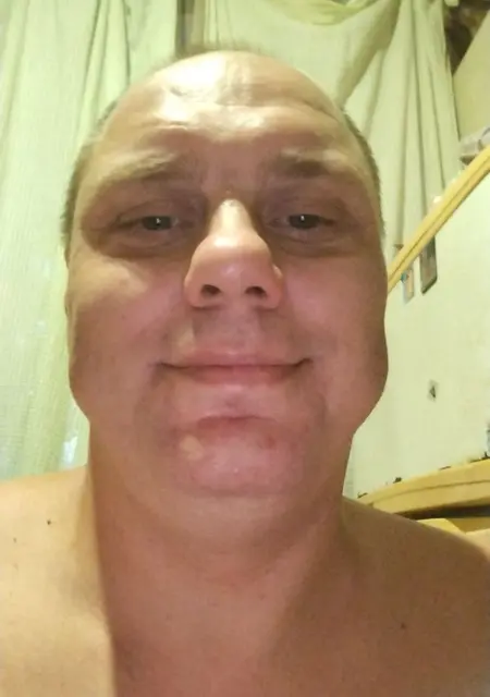 Я Andrey, 41 років з Кривого Рогу, шукаю знайомства на одну ніч