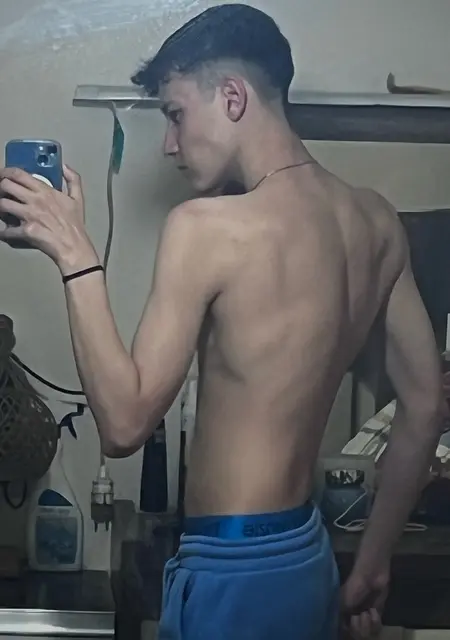 Mehmet из Измира, мне 18, познакомлюсь для вирта