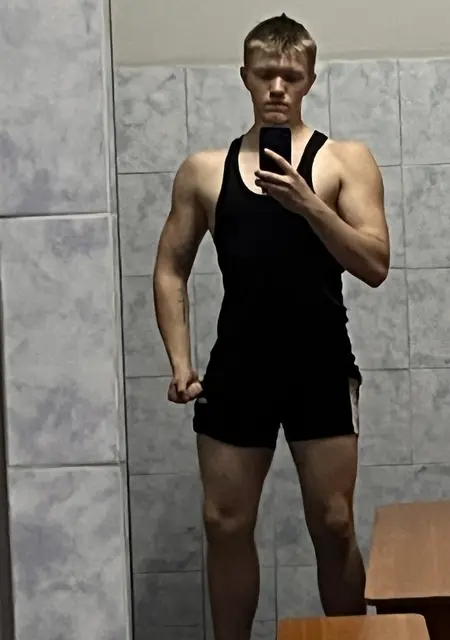 Я Arsen, 21 років, знайомлюсь без зобов'язань у Черкасах