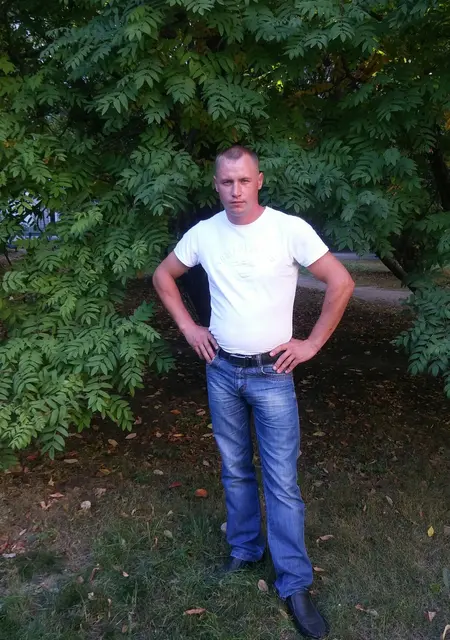 Я Александр, 35, знакомлюсь без обязательств в Макеевке