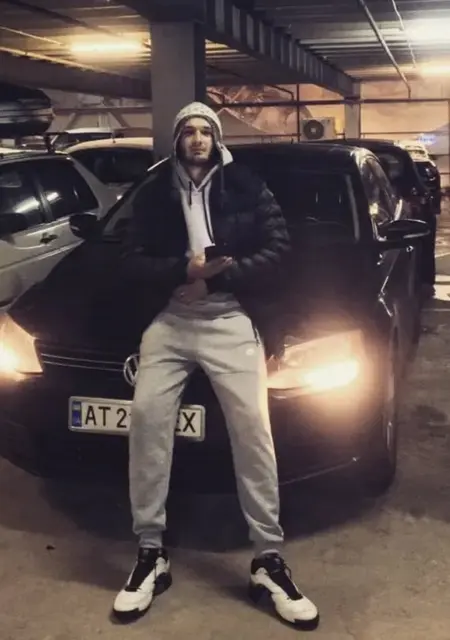 Я Назарій, 29 років, знайомлюсь на одну ніч у Коломия