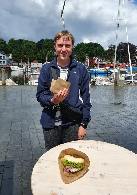 Я Leon, 25, из Крефельда, ищу знакомство для совместных путешествий