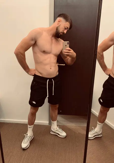 Daniel из Хамельн, ищу на сайте знакомства на одну ночь