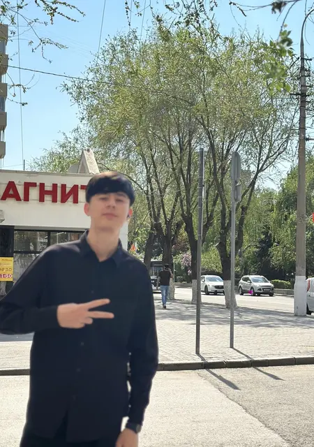 Begemc из Брюсселя, мне 20, познакомлюсь для вирта