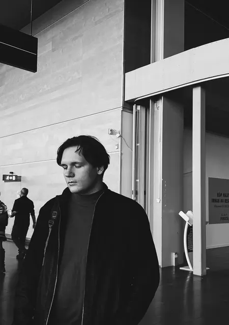 Michael из Стокгольма, мне 25, познакомлюсь для постоянных отношений