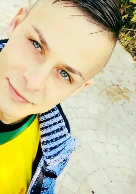 Я Alex, 32, знакомлюсь без обязательств в Ле Ренси