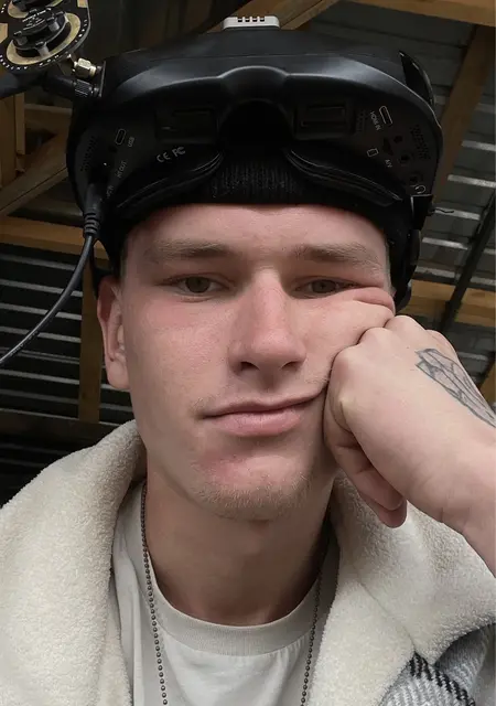 Я Sergey, 20, из Николаева, ищу знакомство для общения