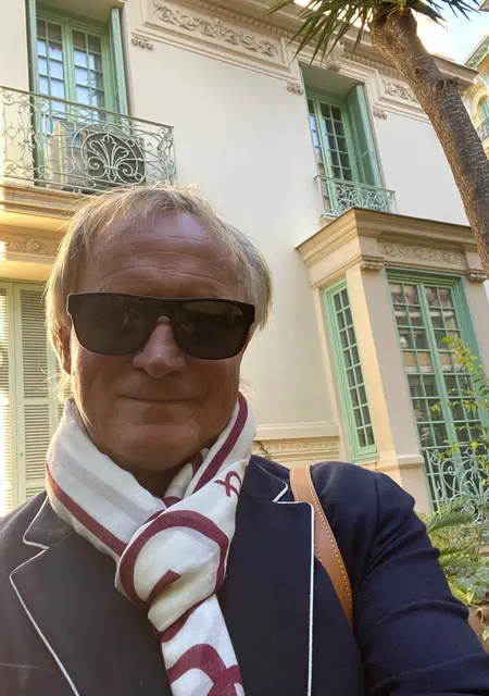 Я Uladimir, 64, из Ниццы, ищу знакомство для приятного времяпровождения