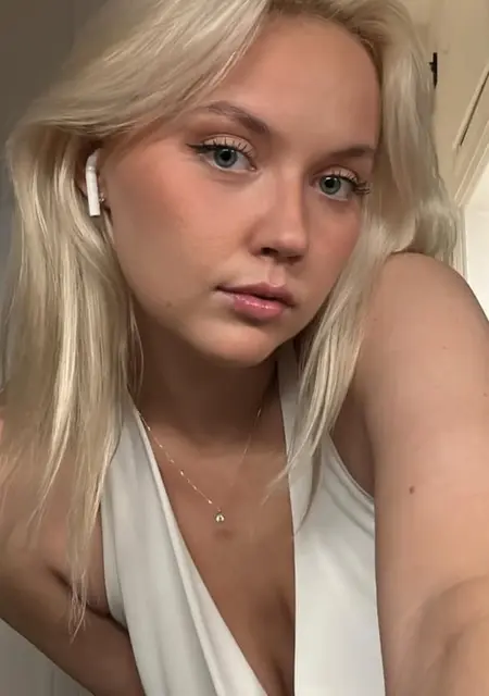 Я Joycey, 23, знакомлюсь на одну ночь в Лондоне