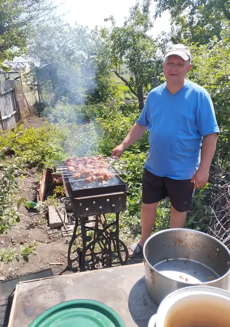 Олег из Новопскова, мне 54, познакомлюсь на одну ночь