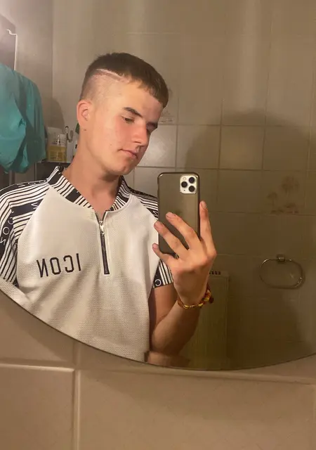 Nicolas de Santander, busco en el sitio relación sin ataduras