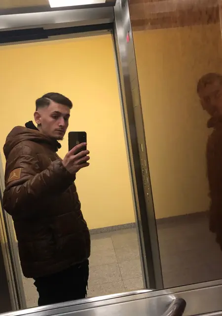 Я Oriol, 22, знакомлюсь на одну ночь в Бильбао