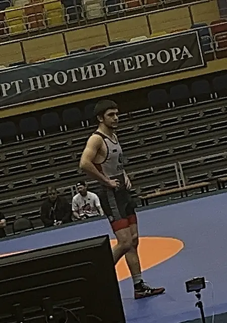 Юсуп из Франкфурта-на-майне, мне 18, познакомлюсь для постоянных отношений