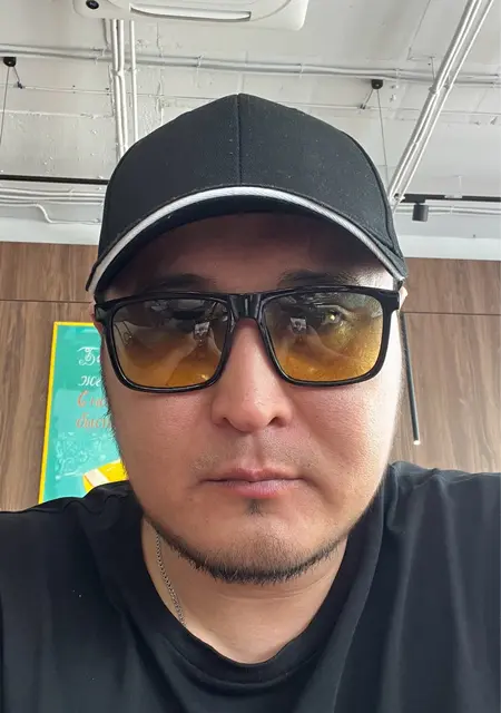 Мага из Уральска, ищу на сайте знакомства на одну ночь