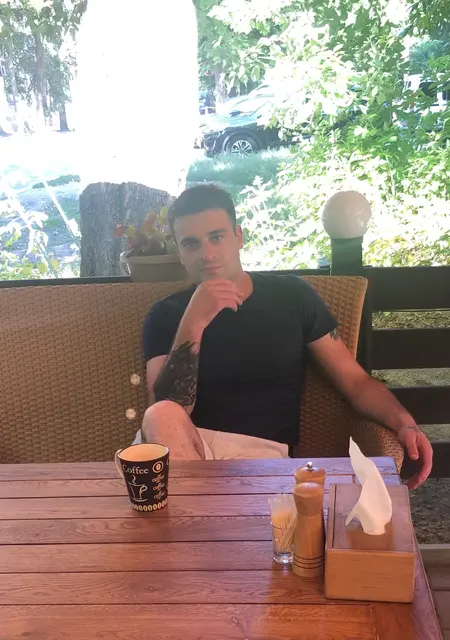 Misha из Черкасс, ищу на сайте постоянные отношения