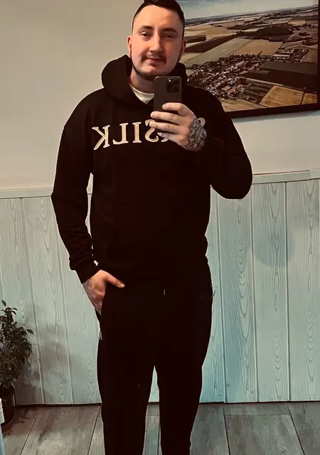 Я Patrik, 30, из Простеёва, ищу знакомства на одну ночь