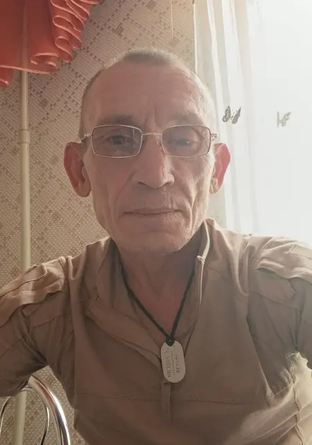 Vladimir из Макеевки, ищу на сайте знакомства на одну ночь