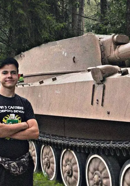 Станіслав з Харкова, шукаю на сайті відкриті стосунки