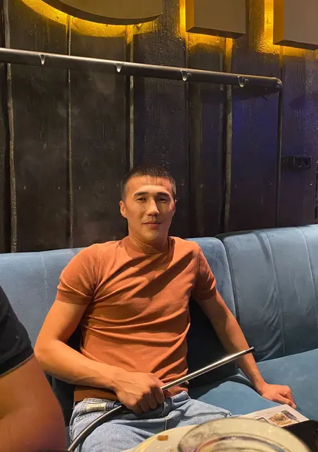 Я Erdaulet, 31, знакомлюсь для общения в Атырау