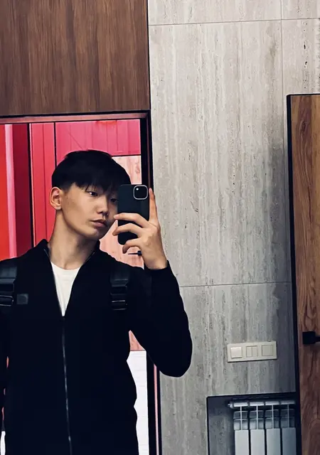 Дима из Шымкента, мне 18, познакомлюсь на одну ночь