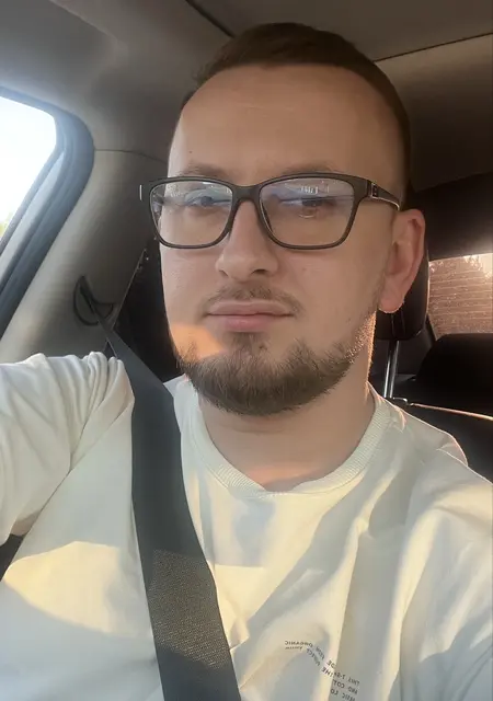 Михаил из Ившем, мне 32, познакомлюсь на одну ночь