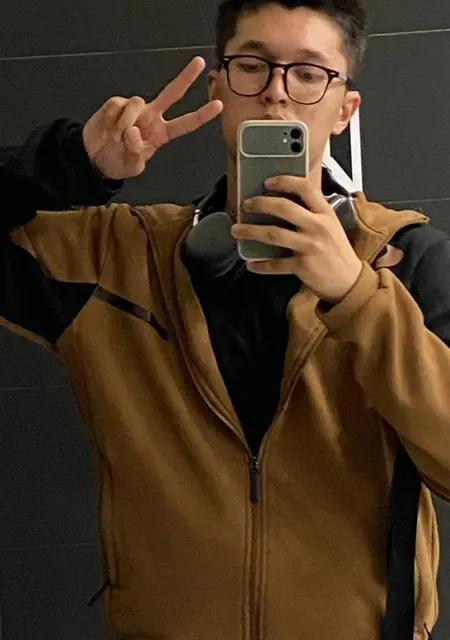 Я Парвиз, 20, из Минска, ищу знакомство для приятного времяпровождения